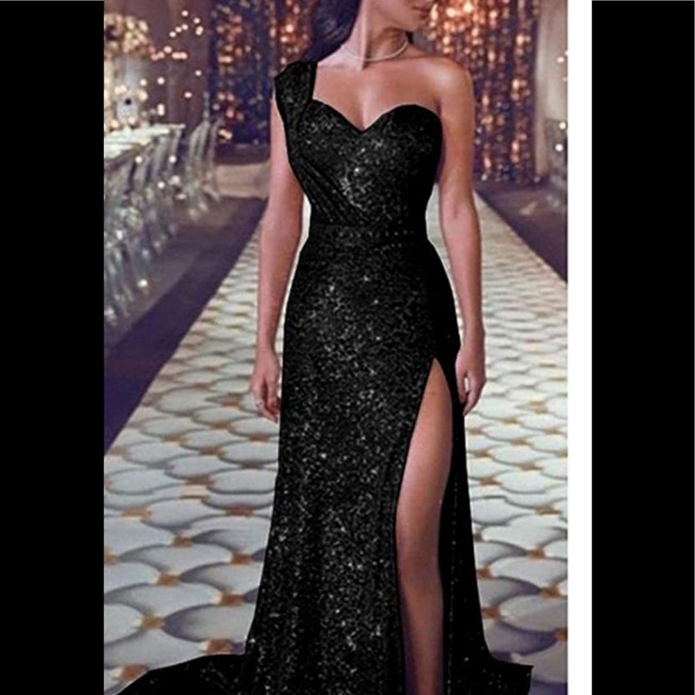 Black hot evenings dress